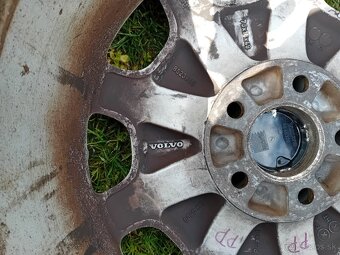 Predám hliníkové Disky Volvo R16 - 6