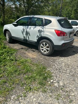 Nissan - 6