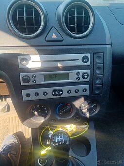 Ford Fiesta - 6