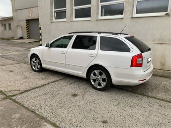 Octavia kombi 2,0Tdi Edition - 6