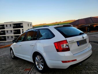Škoda Octavia 1.6TDI DSG - 6
