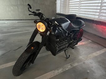 Predam krasnu BMW CafeRacer - 6