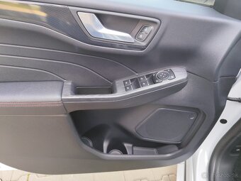 Ford Kuga 1,5 TDCi EcoBlue 120k ST-Line A/T - 6