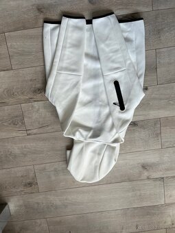 Predam nike techfleece mikinu bielu - 6