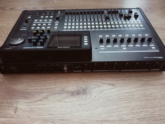 Predám Tascam Portal Studio DP 32SD - 6