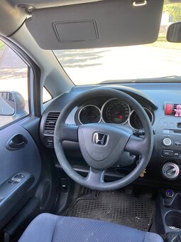HONDA JAZZ 1.2 BENZIN 57KW 2007 - 6