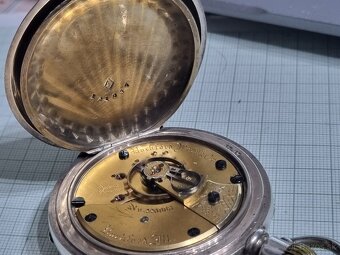 Veľké,strieborné vreckové hodinky. - 6