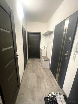 PRENÁJOM: MODERNE ZREKONŠTRUOVANÝ 2-IZBOVÝ BYT NA ROZKVETE - 6