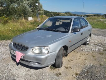 Hyundai LC Accent - 6