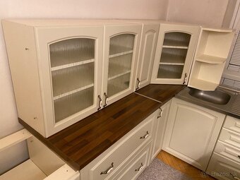 Rohová rustikálna kuchynska linka + komoda + barový pult - 6