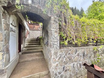 Na predaj jedinečné rodinné sídlo v prekrásnej prírode obce  - 6