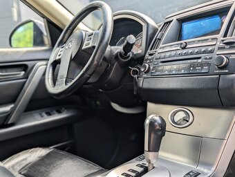 SUV Infiniti / 314 koní, automat, V8 / - 6