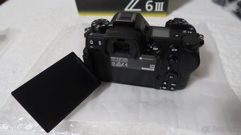Nikon Z6 III - 6
