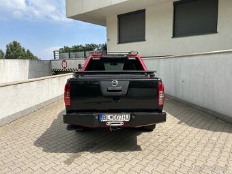 Nissan Navara DoubleCab 3.0 V6 dCi Platinum A/T Long - 6