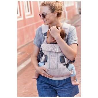 BABYBJORN ONE AIR Ergonomický nosič Pearly Pink 3D Mesh - 6