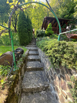 Záhrada 535 m2 s prístreškom a posedením - Kostolná - 6