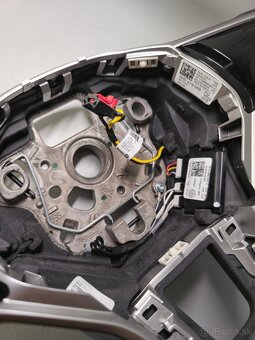 Dotykový vyhrievaný volant VOLKSWAGEN s radením - 6
