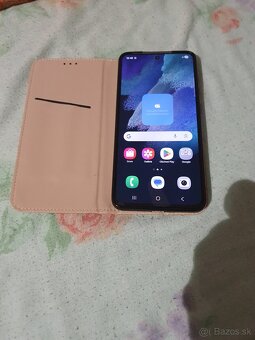Samsung Galaxy S21 FE - 6