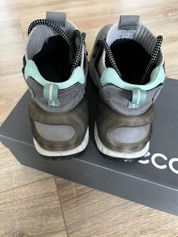 Predám dámske outdoorové topánky zn. Ecco - 6