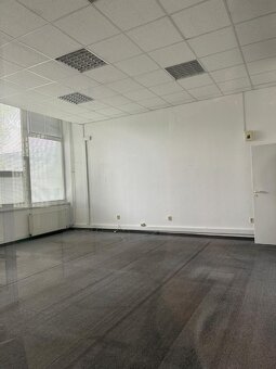 Obchodné a skladové priestory na Drobného ulici - 6