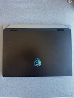 MSI Titan 18 HX A14VIG_TOP - 6