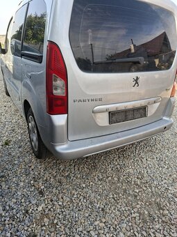 Rozpredám Peugeot Partner Tepee 1.6Hdi 66kw 9HX - 6