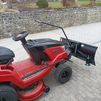 Snehová otočná radlica na kosačku - 6