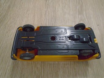 Stará Hračka Fiat 127 A - 6