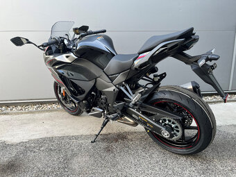 Kawasaki Ninja 1000SX - 6