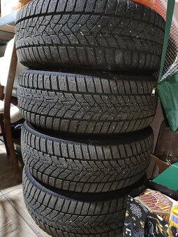 Predám zimné pneumatík Dunlop 205-55-R16 - 6