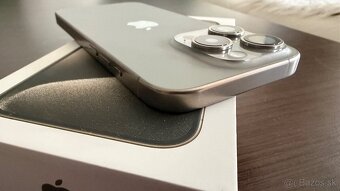 iPhone 15 Pro Natural Titanium 256GB - 6