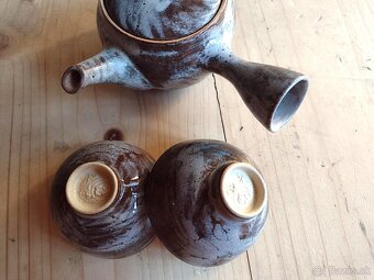 PREDAM KRASNU CESKU KERAMIKU – KYUSU, SET CAJNIK + SALKY - 6