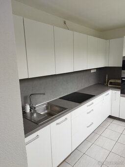 Na prenájom 2 izbový byt s balkónom - 6