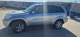 Toyota RAV4 - 6