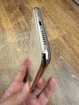 Predám veľmi zachovalý IPhone XS Max Gold - 6