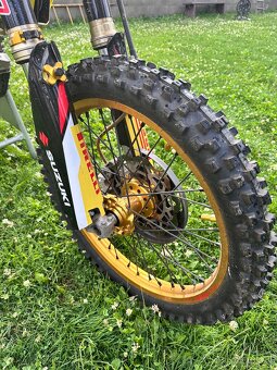 Suzuki RMZ 450 - 6