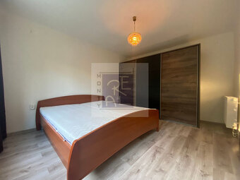 NA PREDAJ 2 IZBOVÝ BYT PO REKONŠTRUKCII NITRA, SMETANOVA UL. - 6