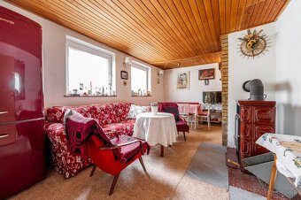ZNÍŽENÁ CENA Chata na slnečnom 20 árovom pozemku v obci Veľ - 6