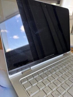 HP Spectre 360– Stylový ultrabook s dotykovým disp. - 6