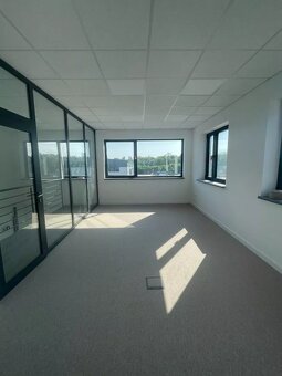 Administratívno - skladový priestor - 6
