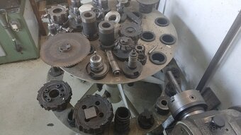 Fréza konzolová CNC FGS 40/50 CNC - 6