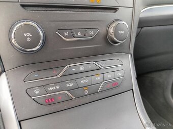 Ford Galaxy 2.0 TDCi EcoBlue 190 Titanium AWD A/T - 7 miest - 6
