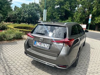 Predám Toyota Auris Tourning Sports 1.6 benzín Automat - 6