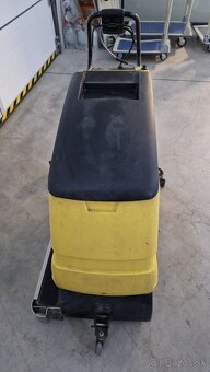 Predám umývací stroj karcher - 6