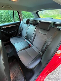 Škoda octavia combi 2.0tdi dsg STYLE - 6