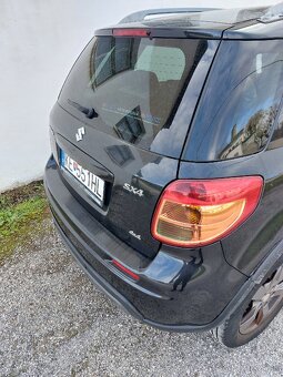 Predám havarované Suzuki SX4 1.6 88kw M16A - 6