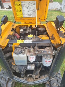Bobcat E08 - 6