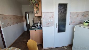 Na predaj priestranný 2-izb. byt s loggiou v Lučenci - 6