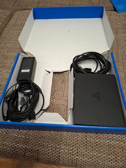 PS4 Slim 1TB + VR okuliare - 6