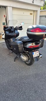 Suzuki Burgman AN 400 - 6